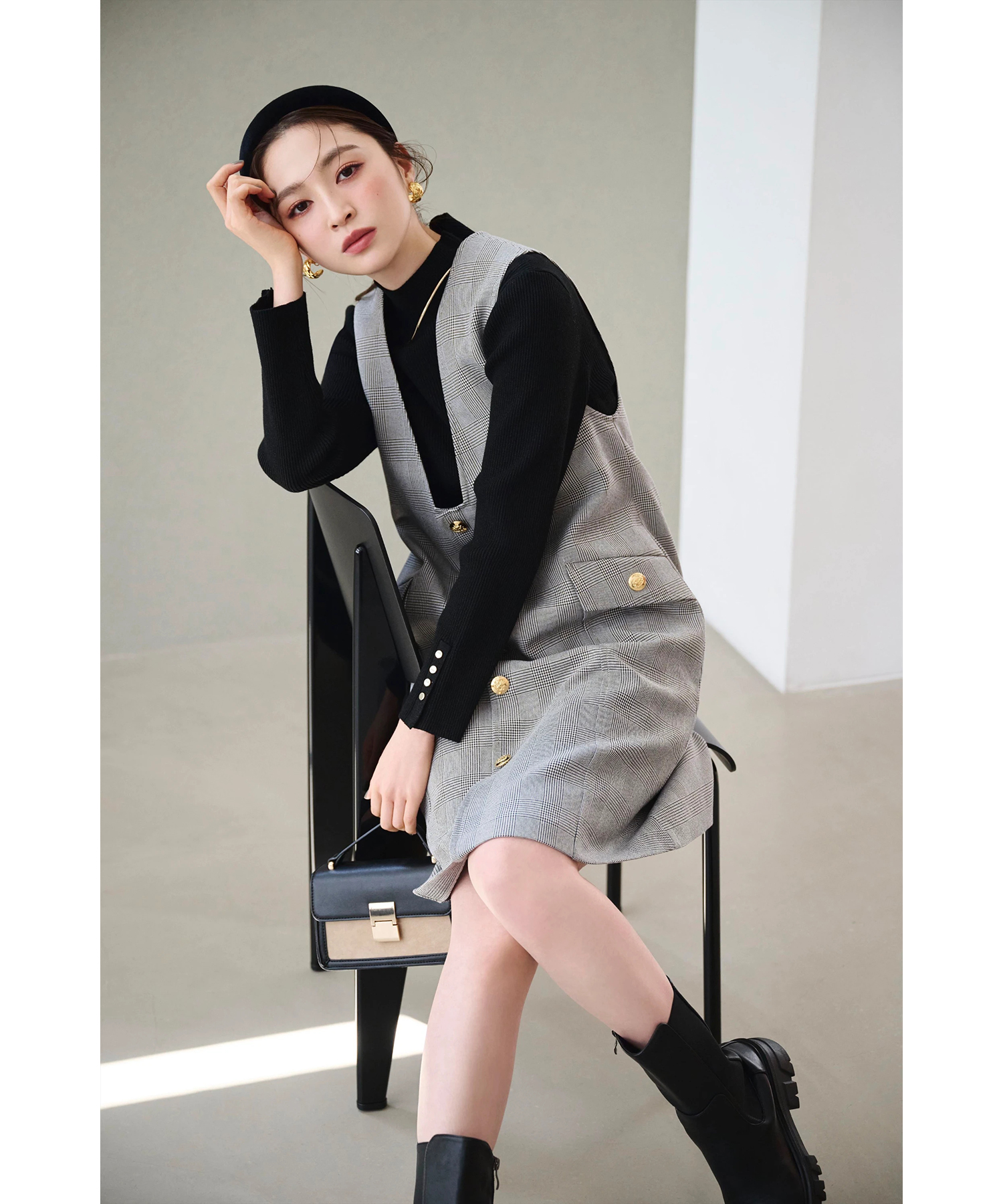 ジャスグリッティー ハーフスリーブ ライト ジャケット ホワイト 未使用タグ付き JUSGLITTY（ジャスグリッティー）の「ハーフスリーブライト