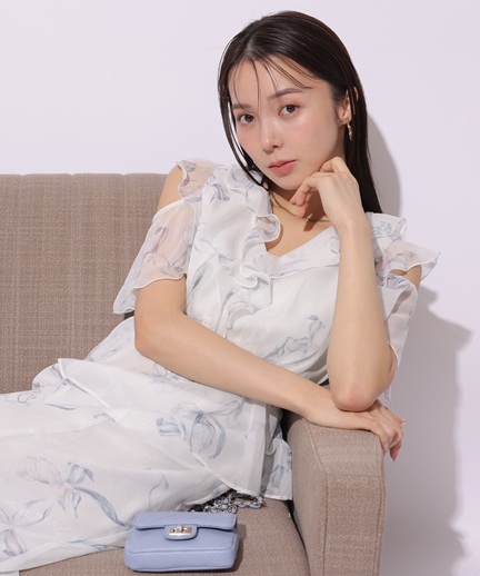 マイストラーダ⭐︎結婚式ゲストドレス⭐︎未着用 結婚式 母親ドレス ダークネイビーレース・マザーズドレス 長袖 MD0408